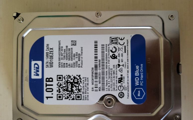 Western Digital WD Blue 1TB (WD10EZEX) Hard disk interno 3.5 pollici SATA