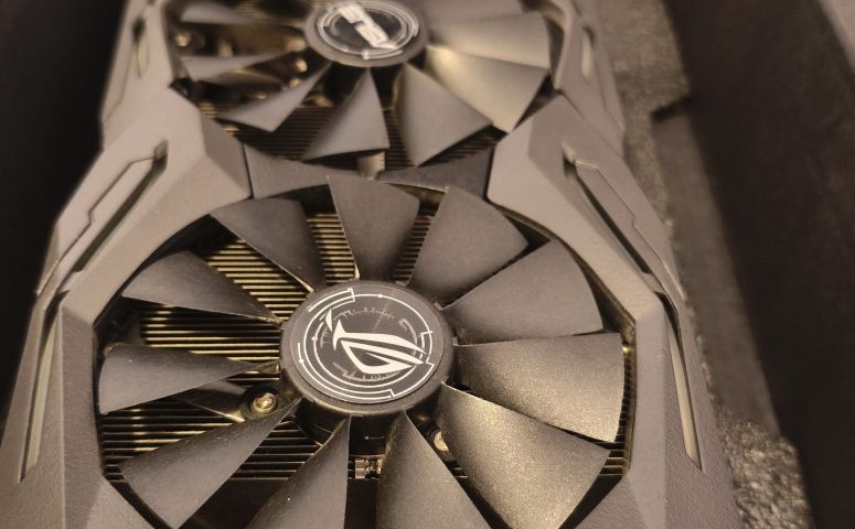 Scheda video ASUS ROG Strix (doppia ventola) - modello da verificare